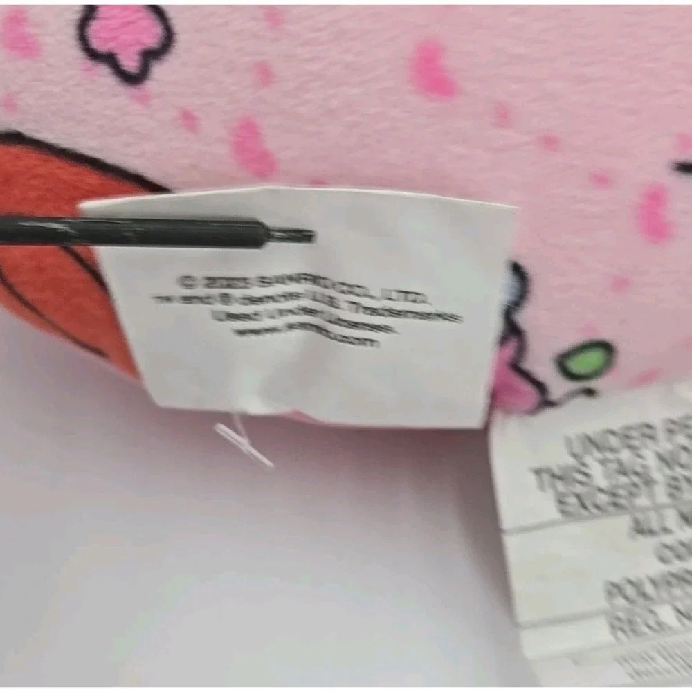 Sanrio TRAVEL SUPER SOFT COMFORT NECK PILLOW‎ 12 Hello Kitty My Melody